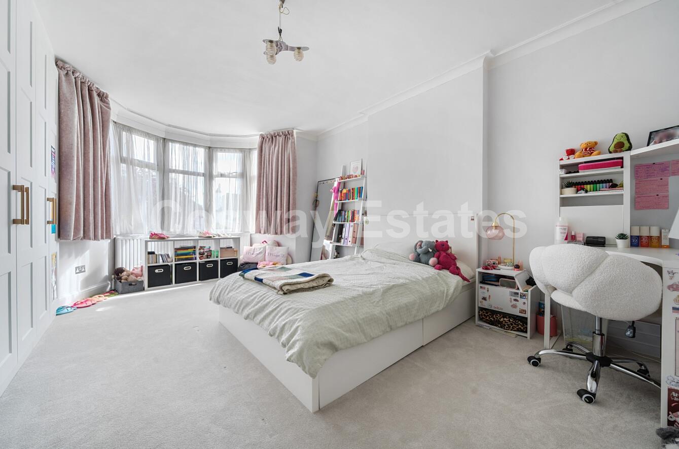 Hillside Grove, Mill Hill, NW7, London